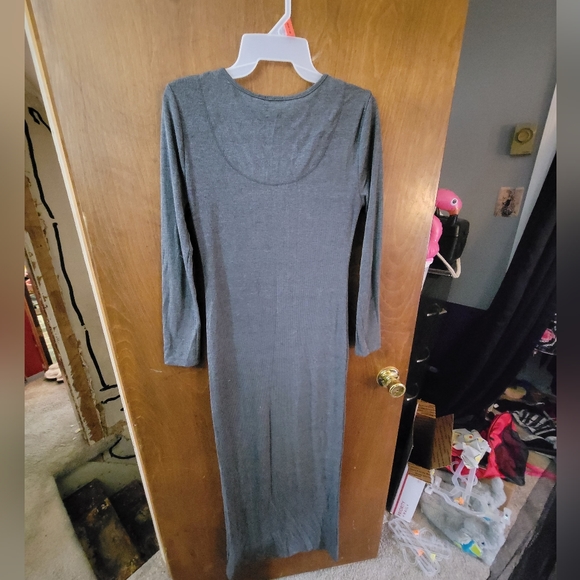 Cozy Maxi Dress - Picture 3 of 3